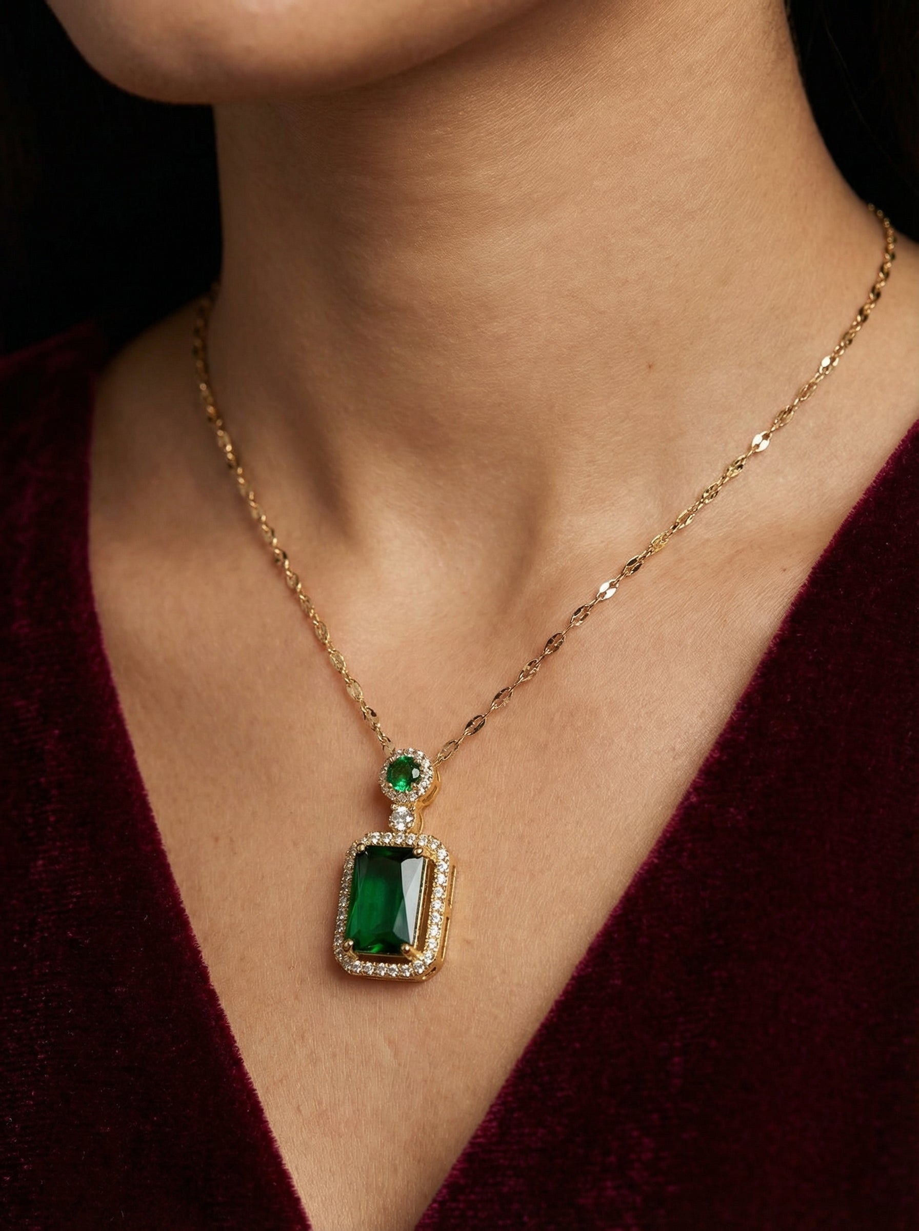 Emerald Elegance Pendant