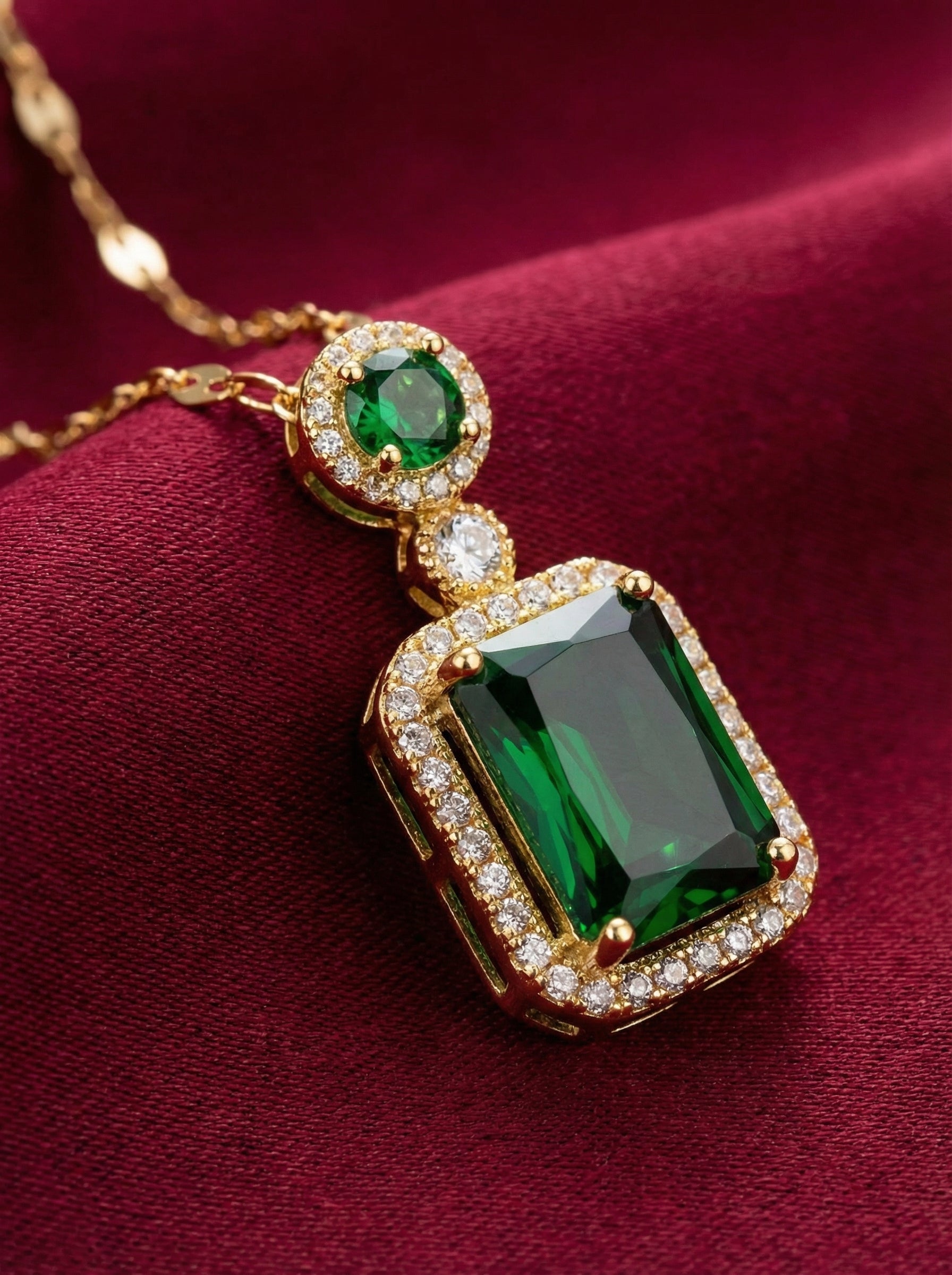Emerald Elegance Pendant