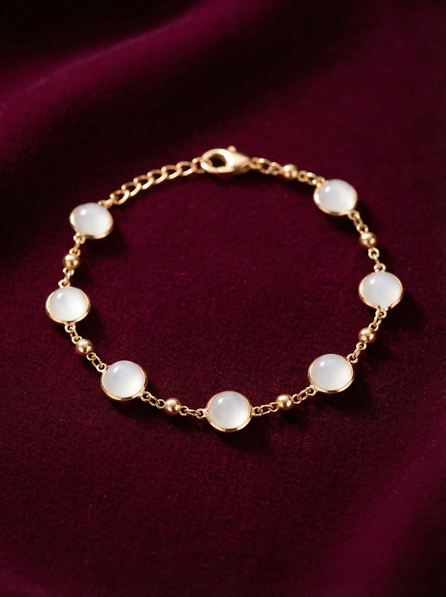 Luminous Pearl Bracelet